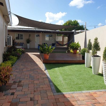 Palm Beach Paradise Vacation Rental Exterior photo